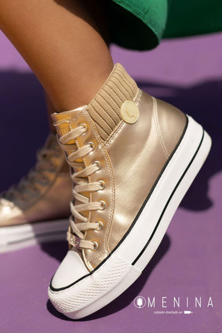 Buy oro Sneakers de bota con cordones en colores metálicos