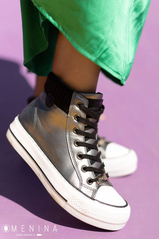 Buy pewter Sneakers de bota con cordones en colores metálicos
